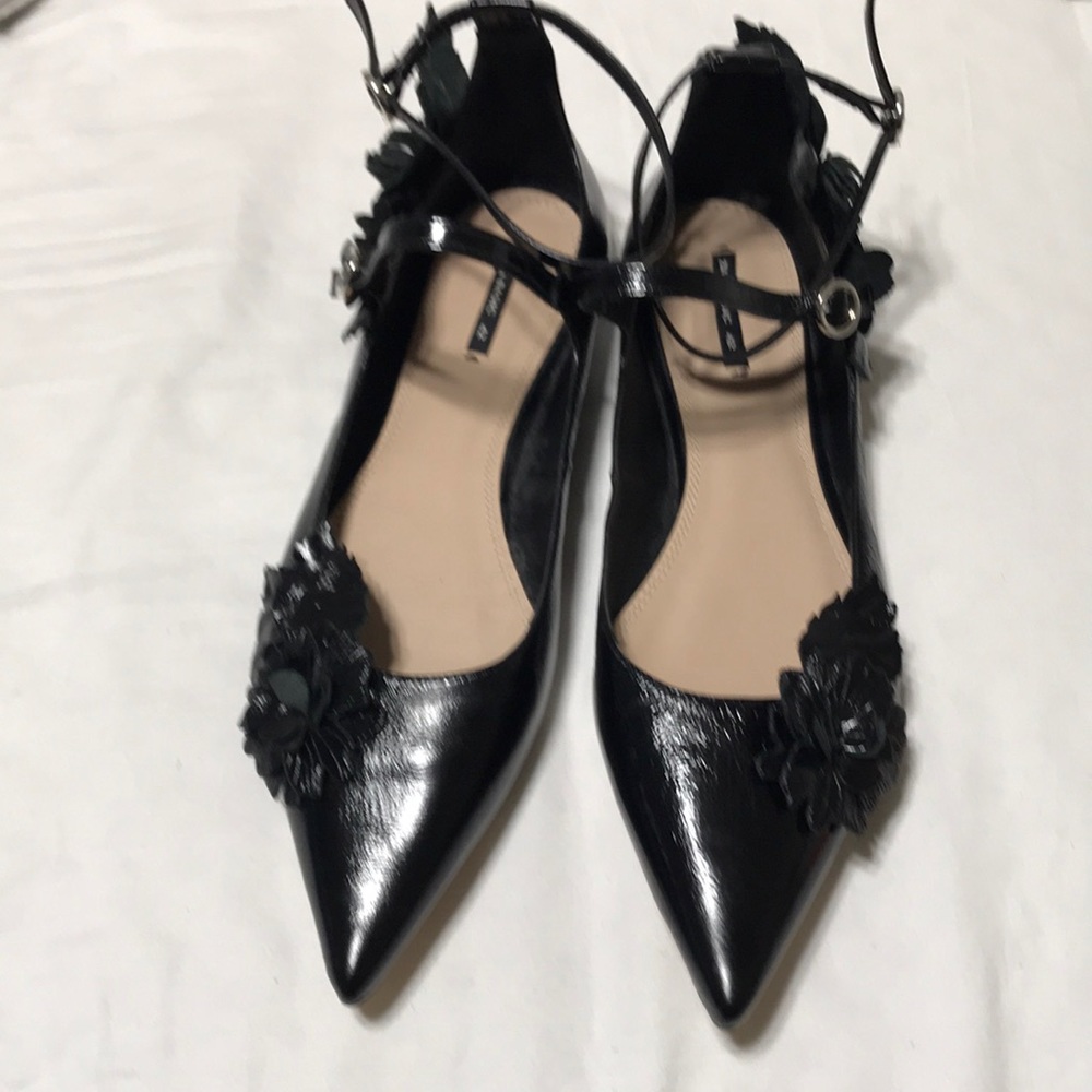 Zara Basic Flower Adorned Pointy Toe Leather Flat… - image 1